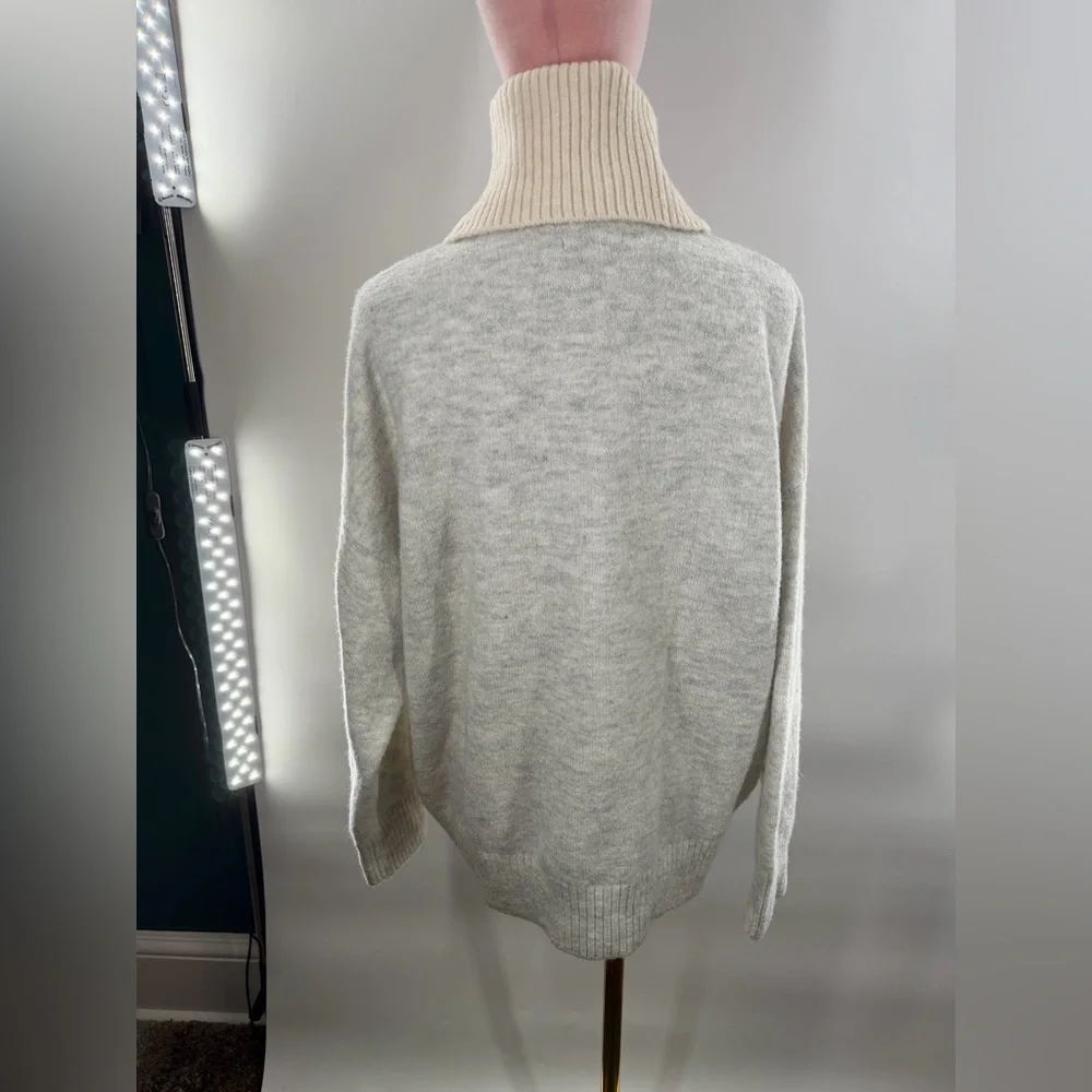 EUC Mango Colorblocked Turtleneck Sweater - Picture 6 of 8